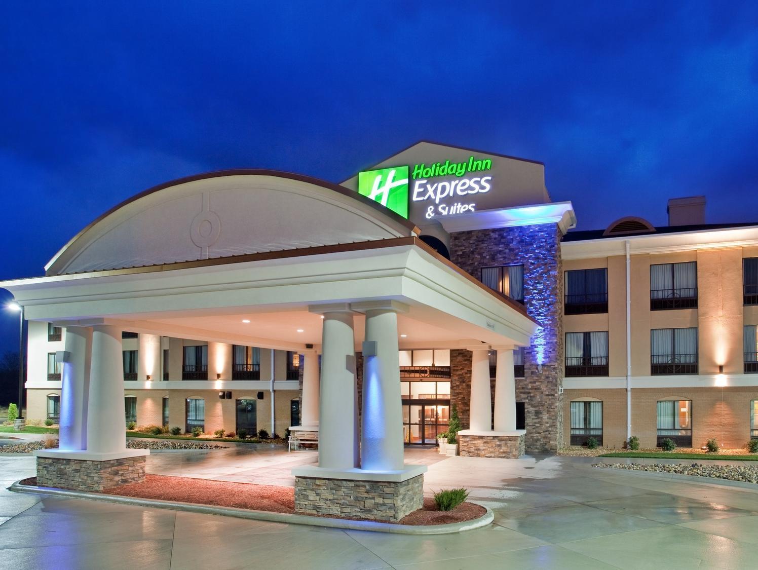 Holiday Inn Express Hotel And Suites Saint Robert By Ihg Eksteriør billede