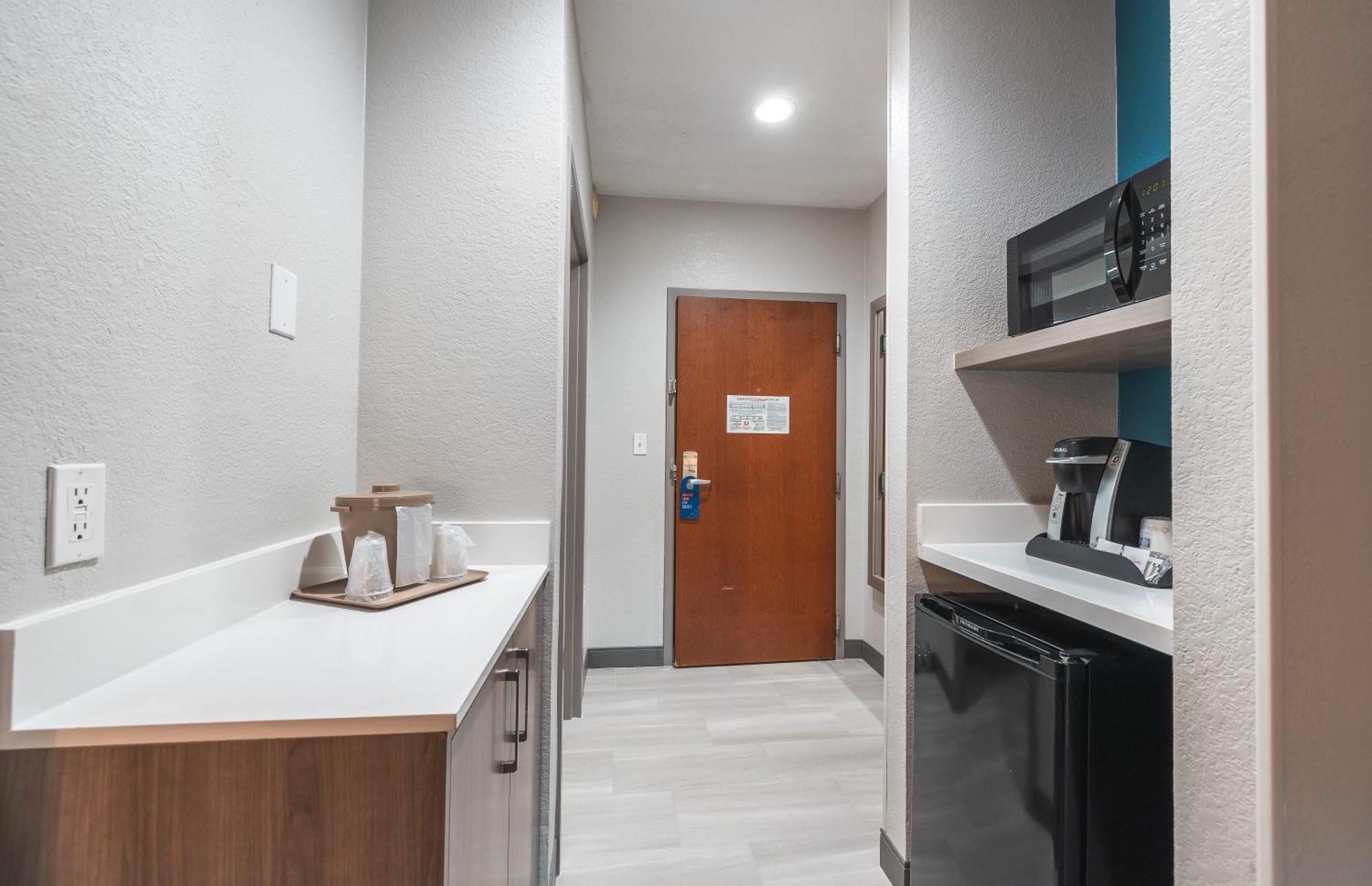 Holiday Inn Express Hotel And Suites Saint Robert By Ihg Eksteriør billede