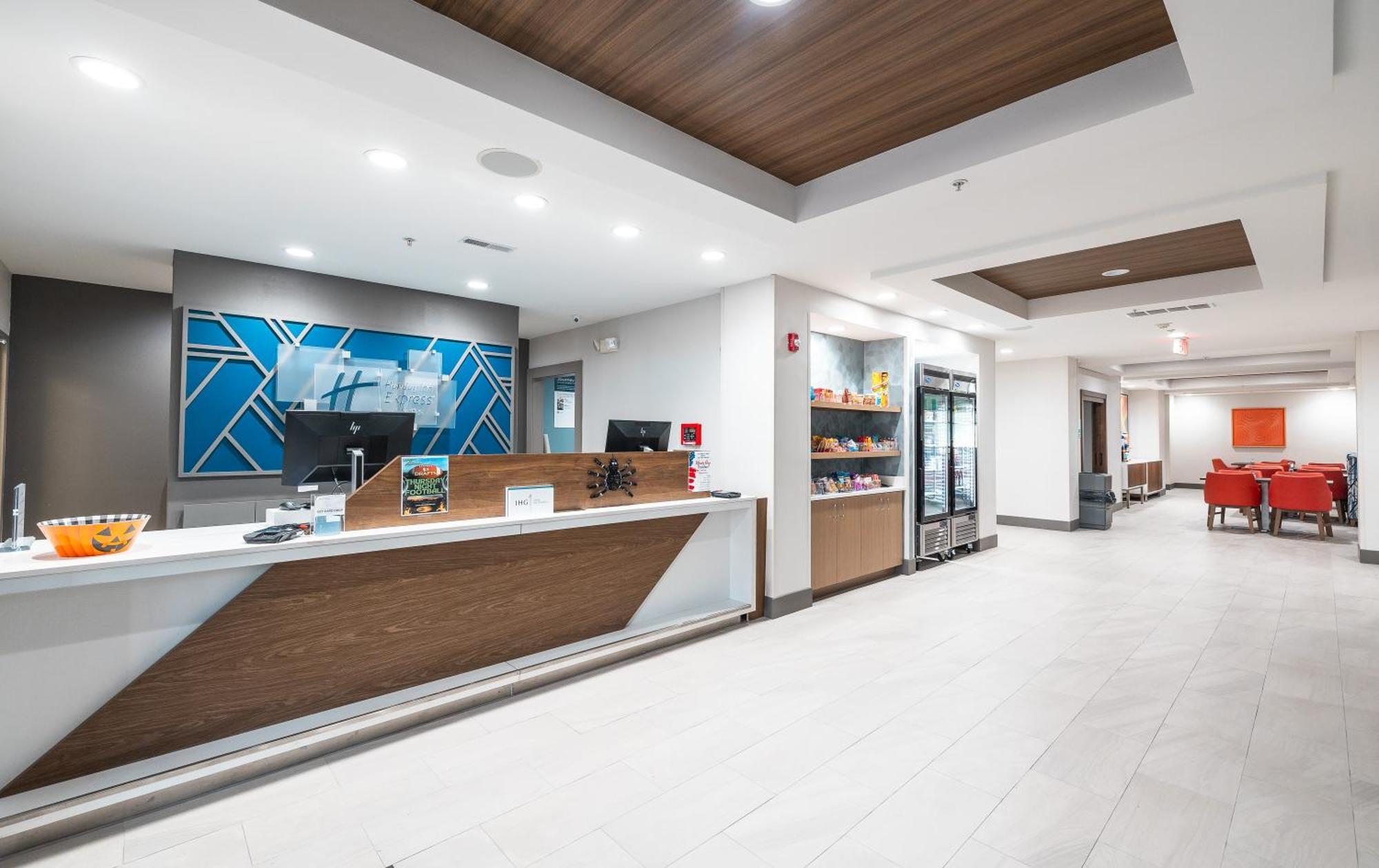Holiday Inn Express Hotel And Suites Saint Robert By Ihg Eksteriør billede