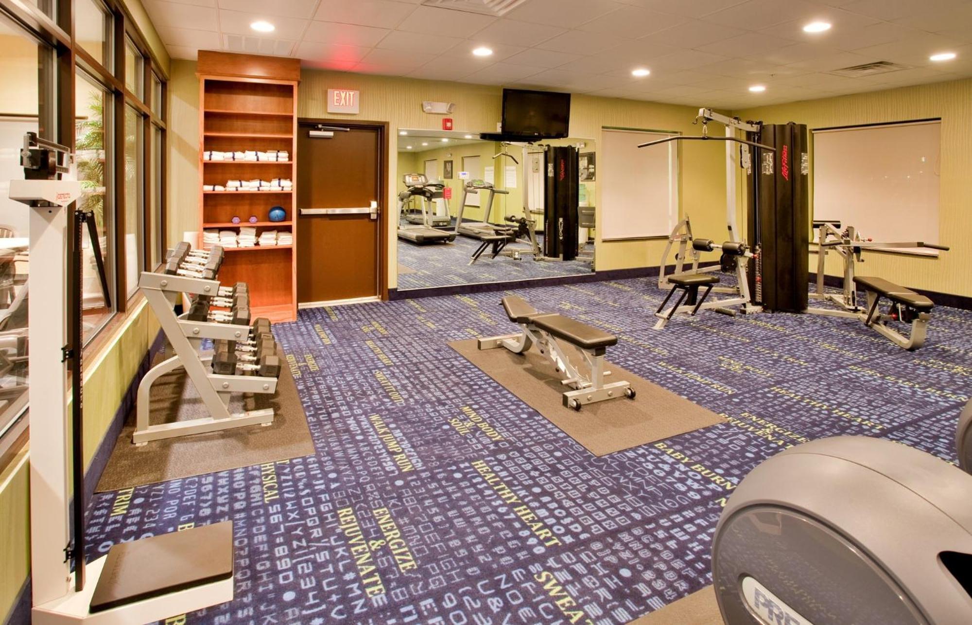 Holiday Inn Express Hotel And Suites Saint Robert By Ihg Eksteriør billede