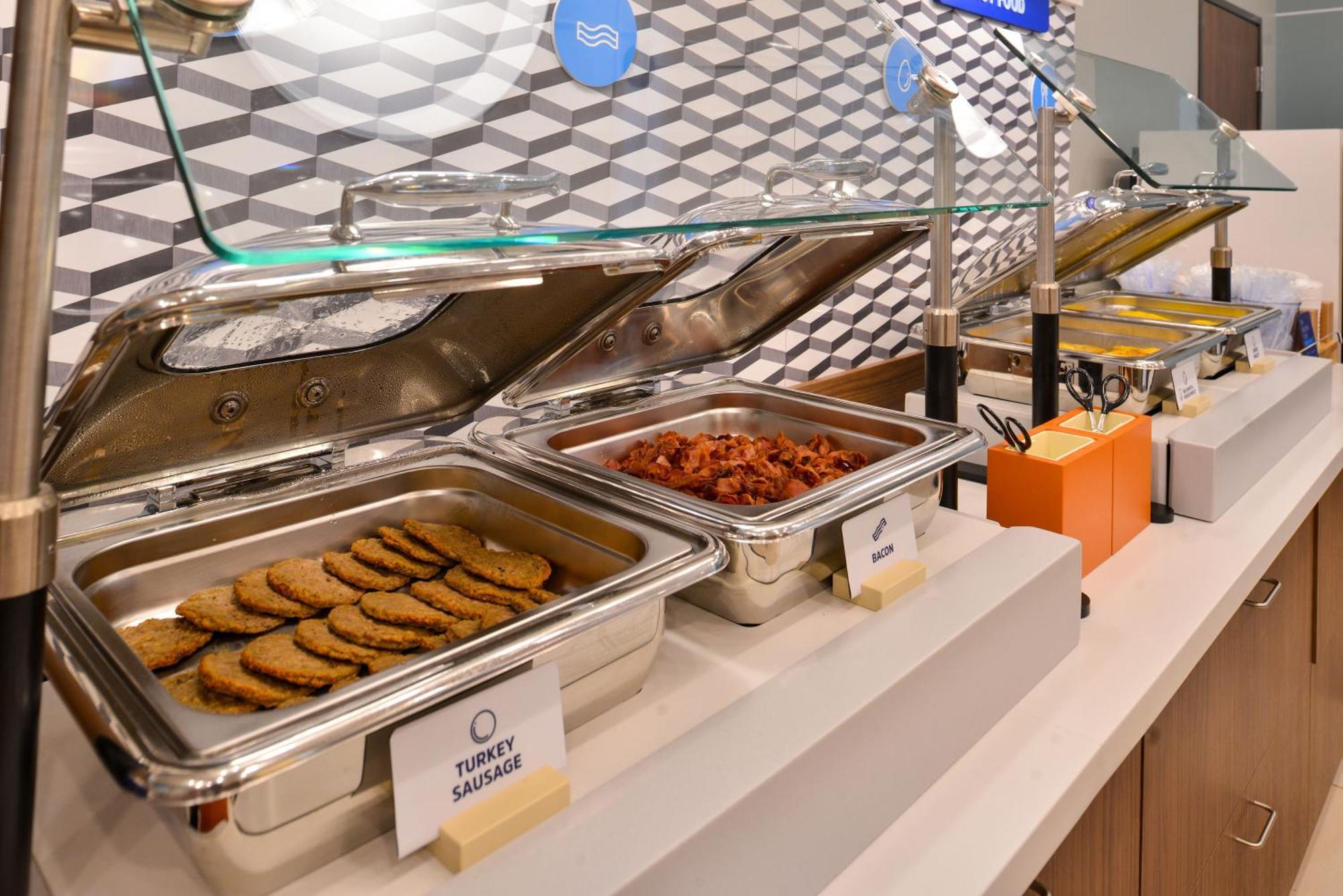 Holiday Inn Express Hotel And Suites Saint Robert By Ihg Eksteriør billede