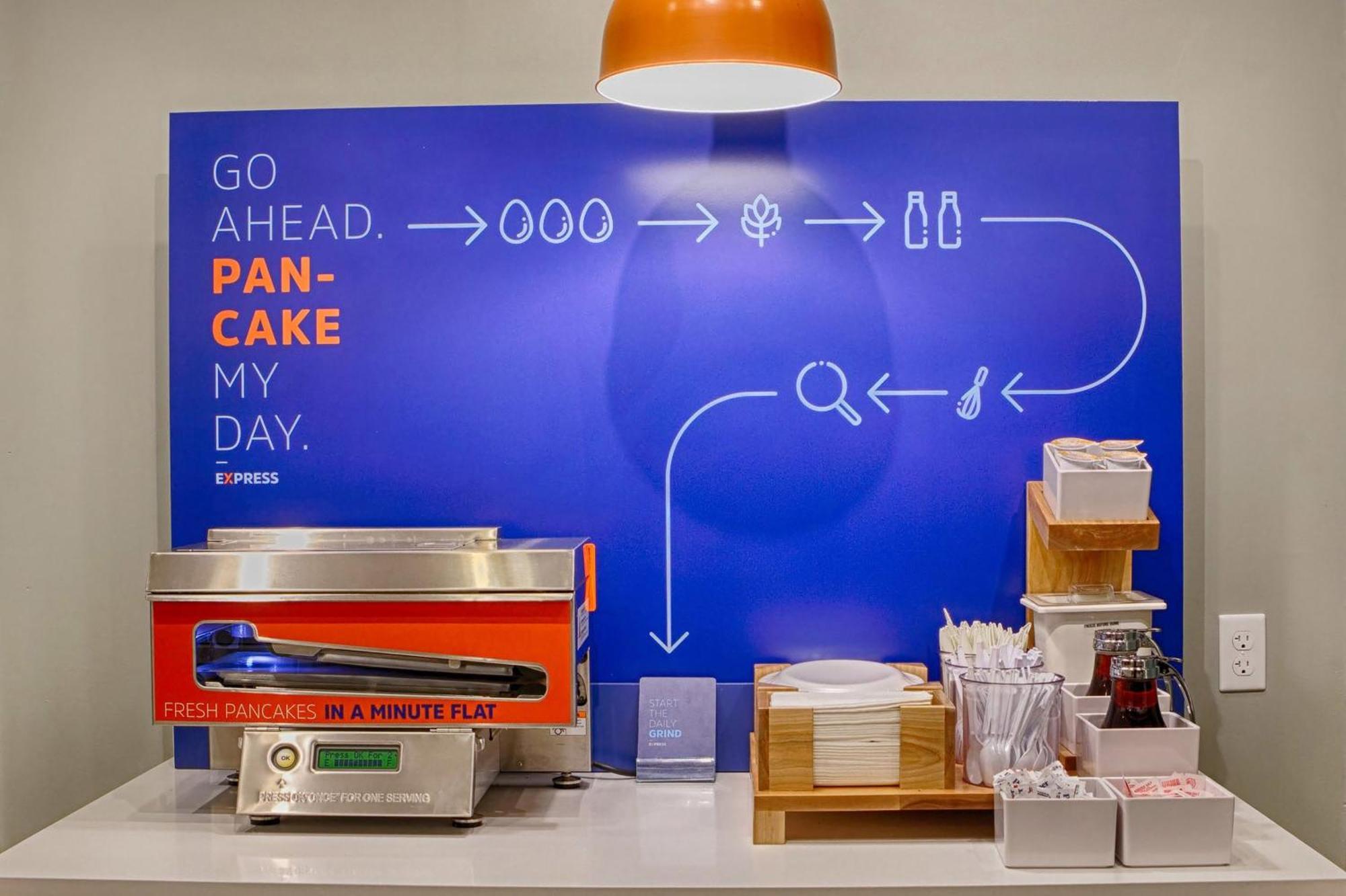 Holiday Inn Express Hotel And Suites Saint Robert By Ihg Eksteriør billede