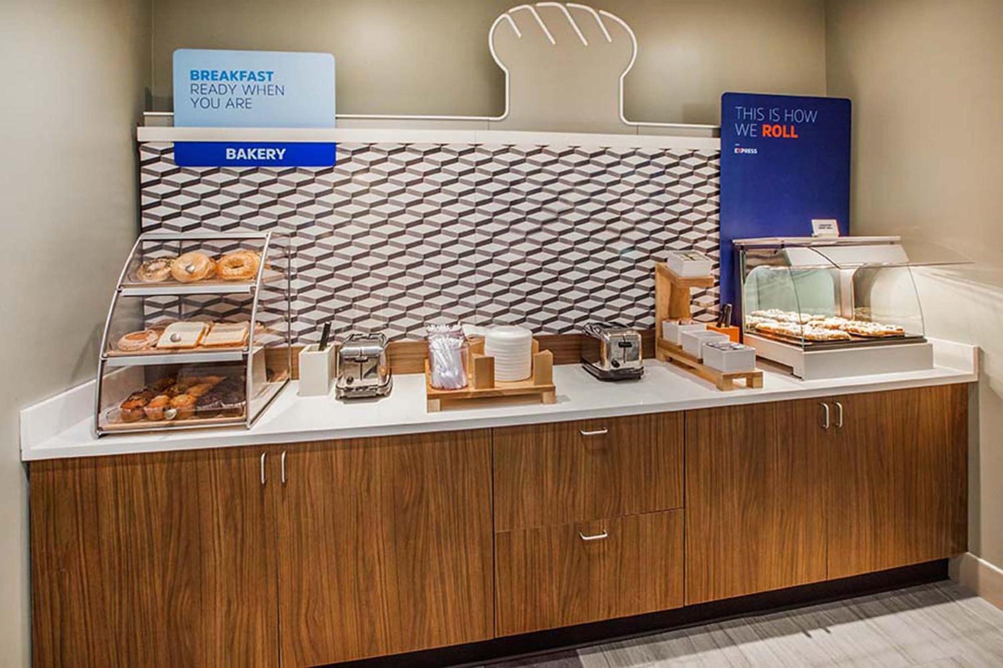 Holiday Inn Express Hotel And Suites Saint Robert By Ihg Eksteriør billede