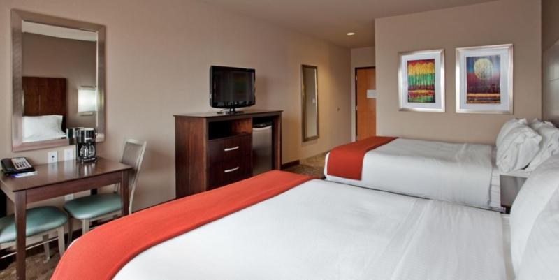 Holiday Inn Express Hotel And Suites Saint Robert By Ihg Eksteriør billede